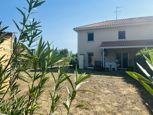 À Vic-En-Bigorre (65), villa avec terrasse à vendre